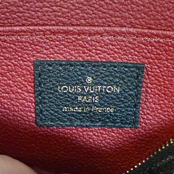 Louis Vuitton Cosmetic Pouch PM Grand Palais in Black/Cream - Picture 7 of 11